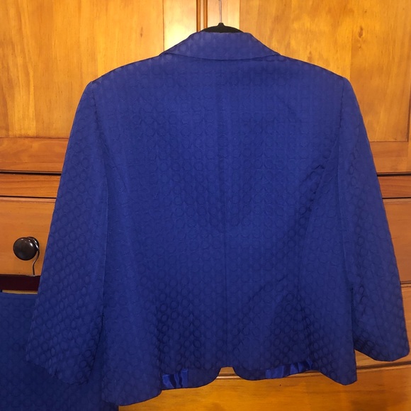 Tahiti Suit - skirt and jacket - Picture 2 of 3